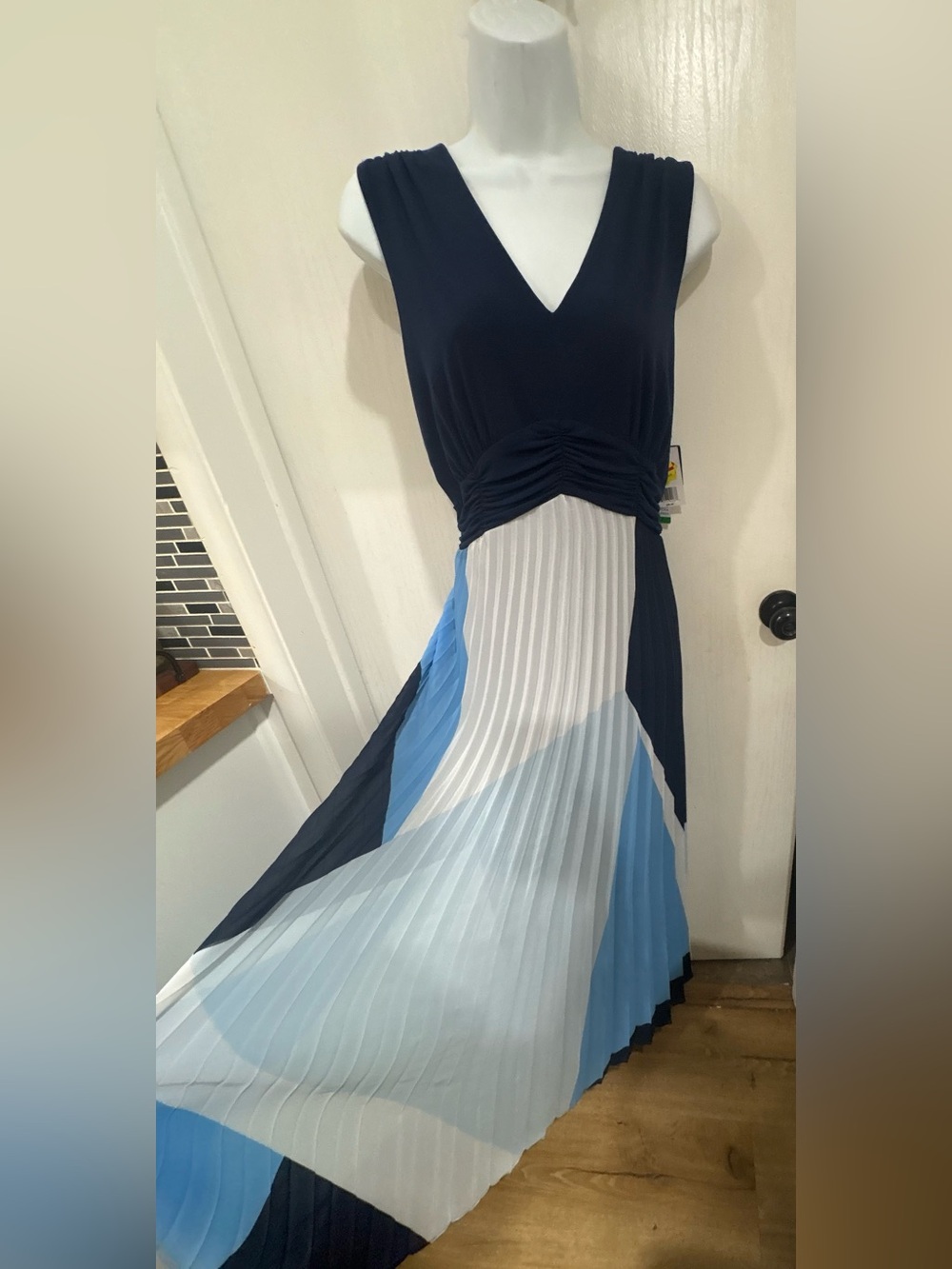 Sleeveless summer/spring Navy and Light Blue Pleated Maxi Dress